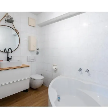 דירה Beautiful With Balcony - Good Connection To Cologne Centre ברגיש גלאדבך